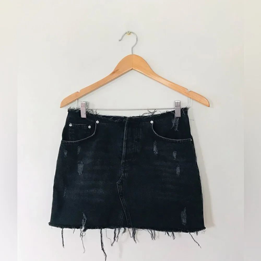 BDG Urban Outfitters Black Cotton Jeans Skirt Size Small Distressed Bottom Hem